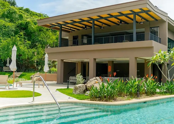 Holiday home 2br Ocean View + Club In Playas Del Coco | Naumi N422
