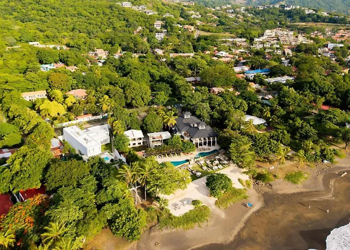 2br Ocean View + Club In Playas Del Coco | Naumi N422